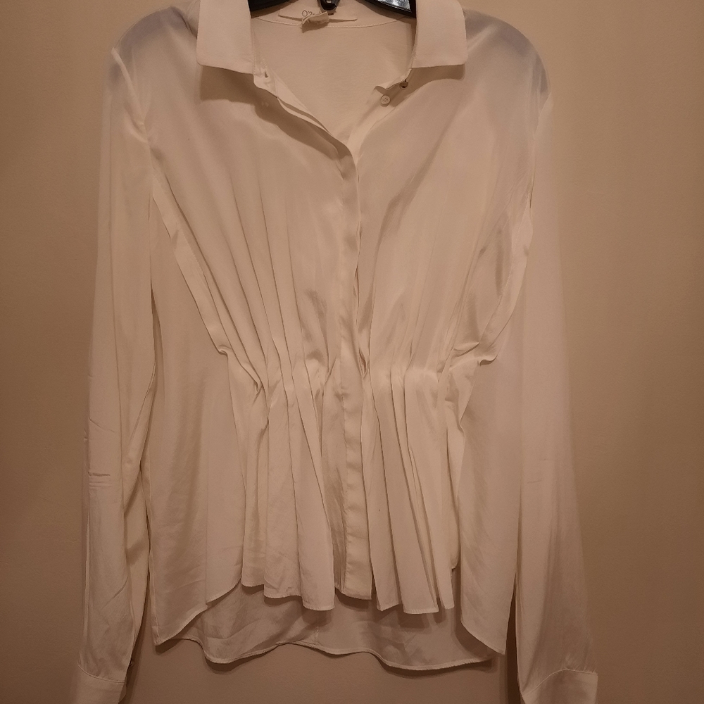 Woman's O'2nd button down blouse sz small